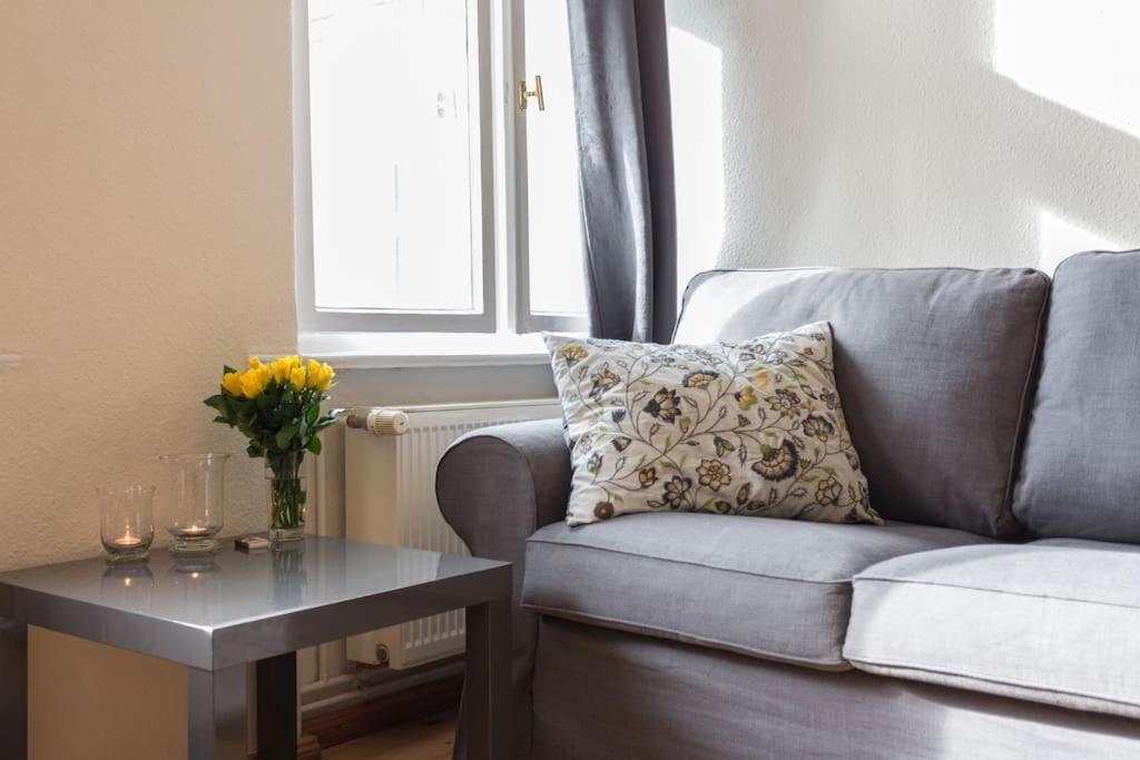 Zentrale Altbauwohnung Im Helmholtzkiez Berlin Zewnętrze zdjęcie